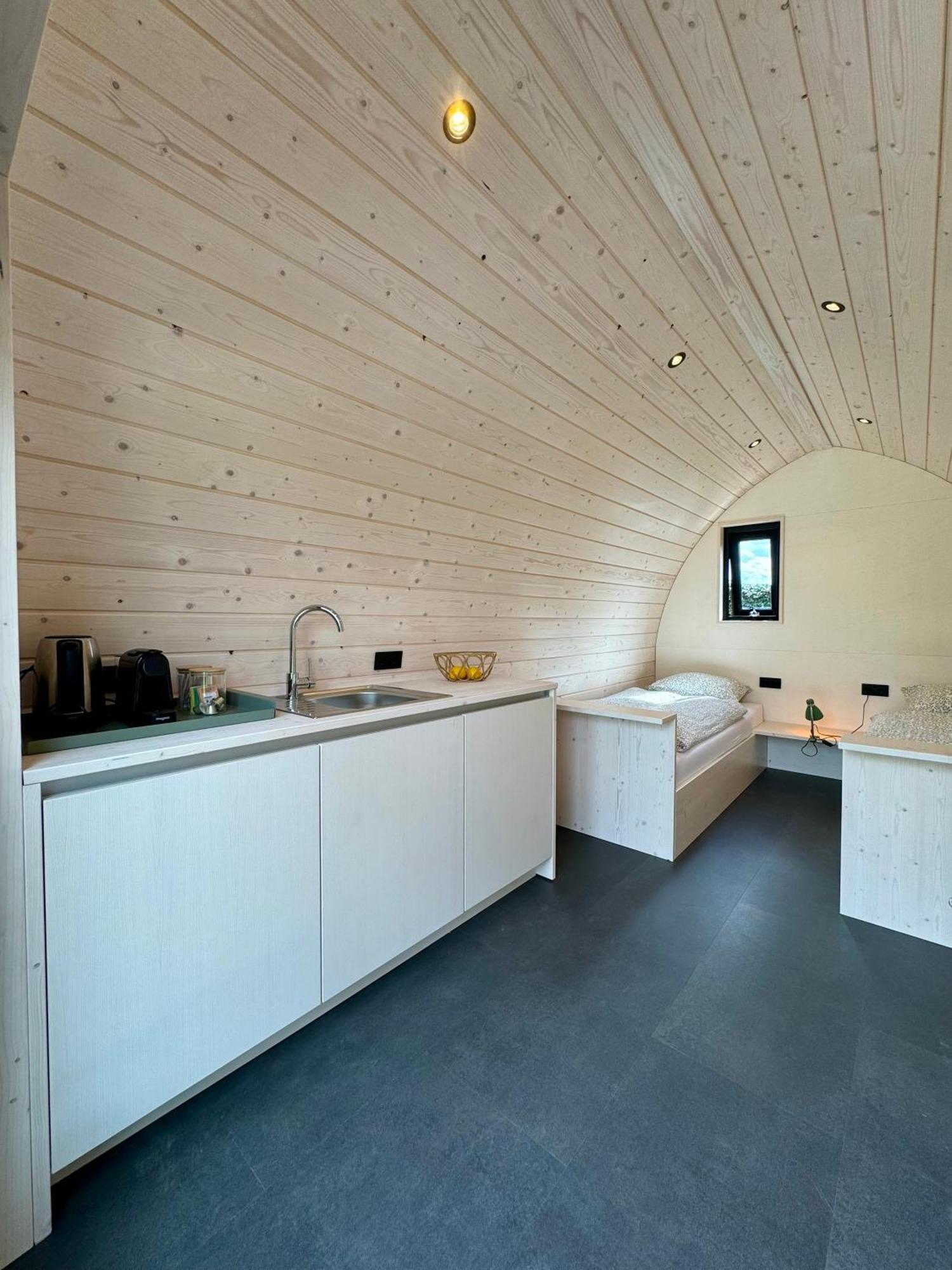 Camping Zee Van Tijd Holwerd Exterior photo