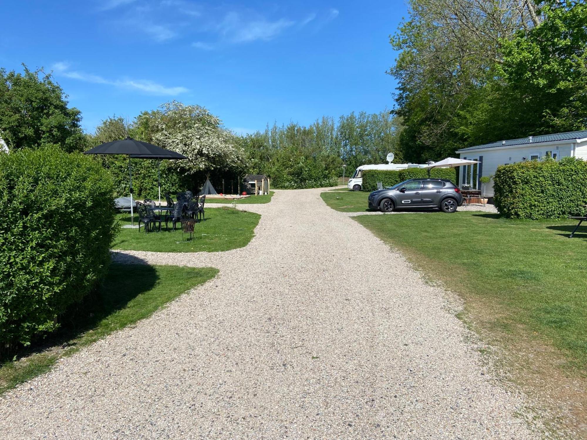 Camping Zee Van Tijd Holwerd Exterior photo