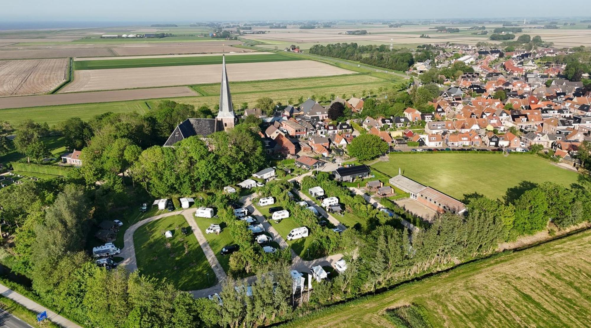 Camping Zee Van Tijd Holwerd Exterior photo